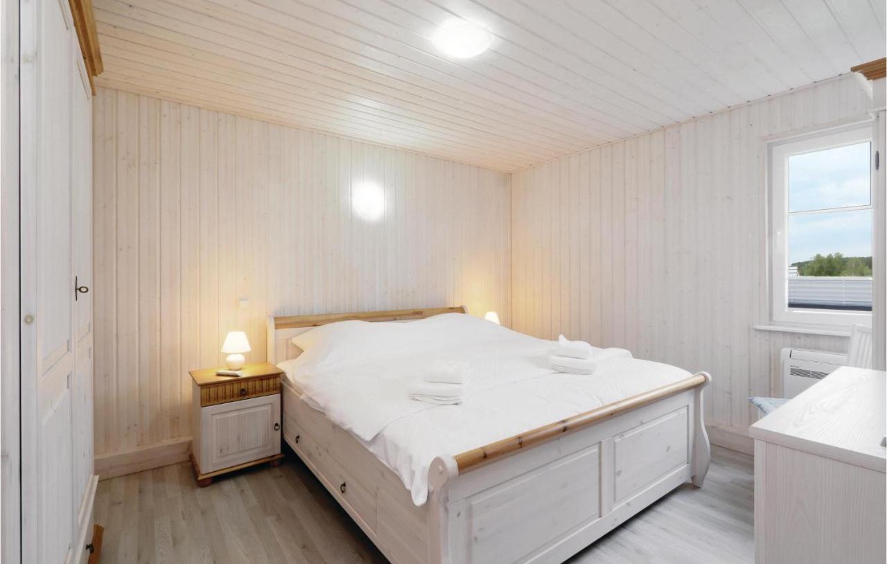 Stunning home in Zerpenschleuse with 2 Bedrooms&WiFi Exterior foto