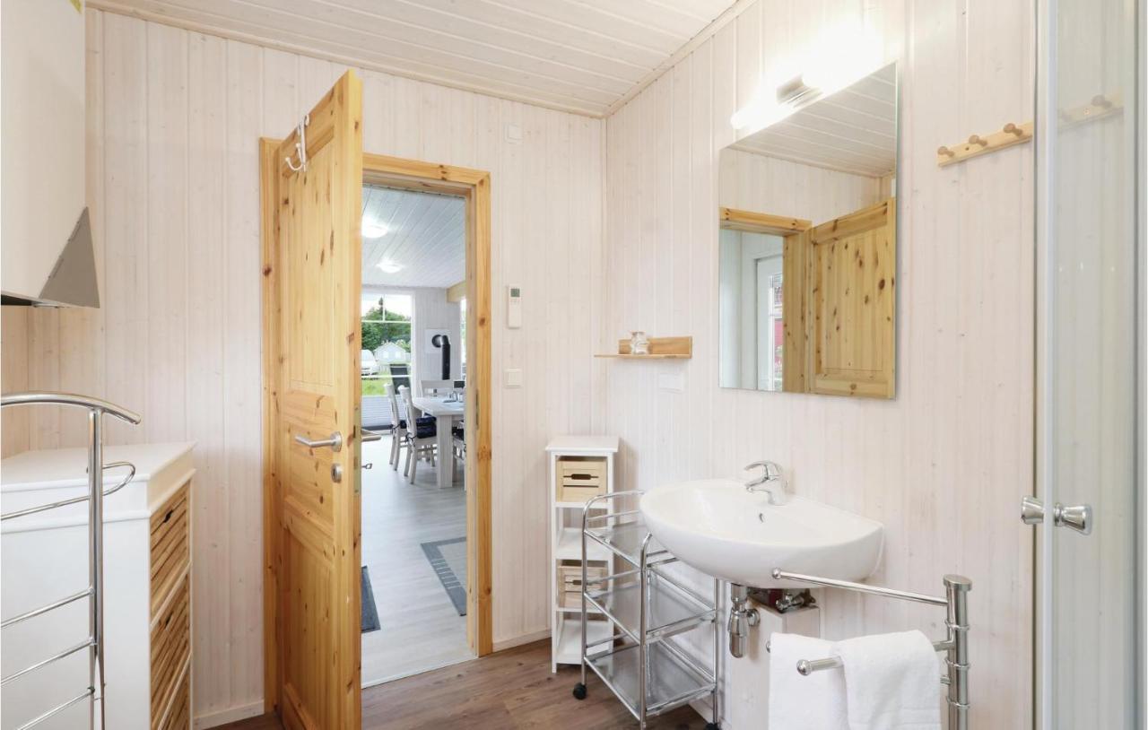 Stunning home in Zerpenschleuse with 2 Bedrooms&WiFi Exterior foto